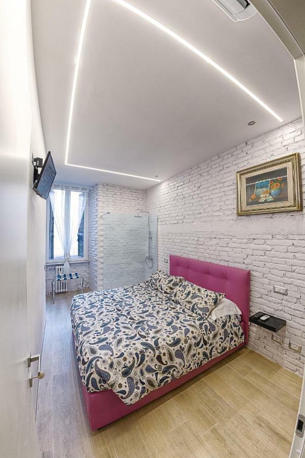 Modern Apartment Near Colosseum ローマ エクステリア 写真