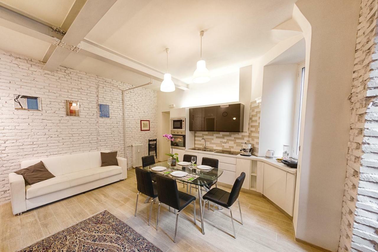 Modern Apartment Near Colosseum ローマ エクステリア 写真