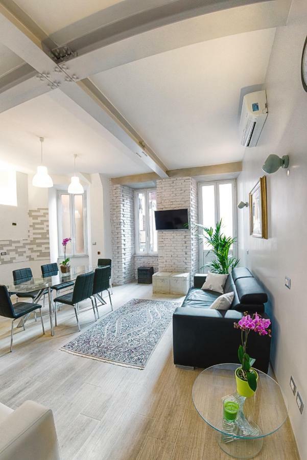Modern Apartment Near Colosseum ローマ エクステリア 写真
